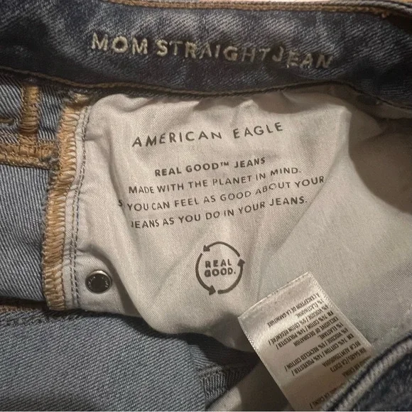 American Eagle Mom Straight Jean - Picture 6 of 6